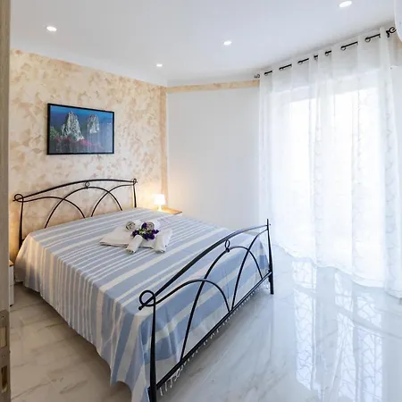 فندق مبيت وإفطار Mary Sant'elia