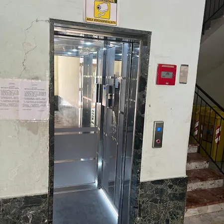 فندق مبيت وإفطار Mary Sant'elia نابولي